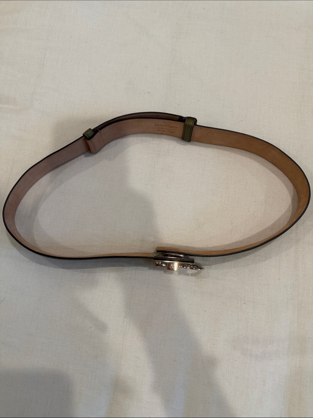 Salvatore Ferragamo Olive Green Leather Belt with Gold Buckle Ring - Picture 10 of 10